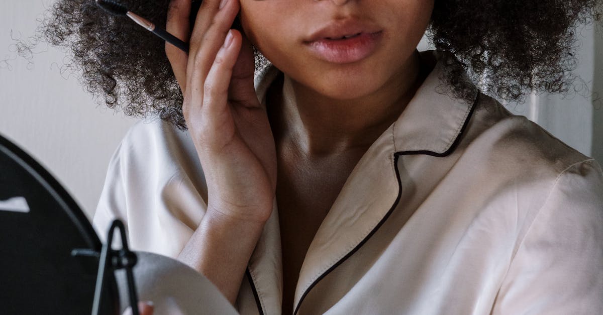 A Comprehensive Guide to Choosing Between Microdermabrasion and Chemical Peels